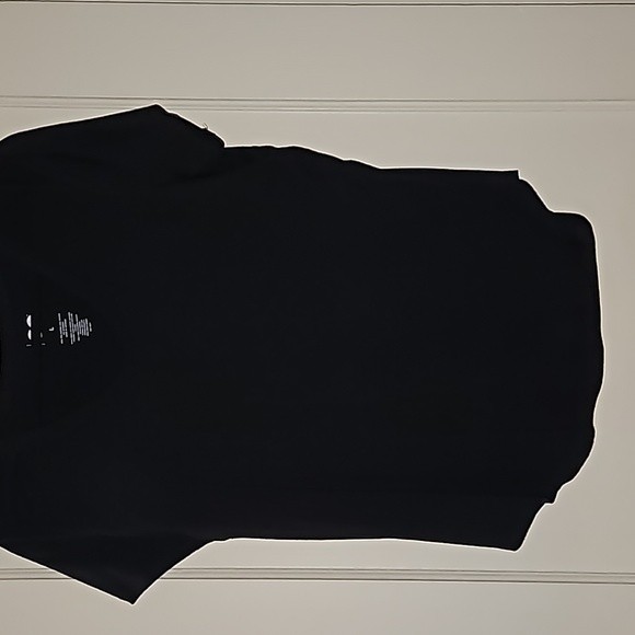 Basic v neck tee - Picture 3 of 3